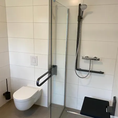 La Poivriere 4* 더뷔